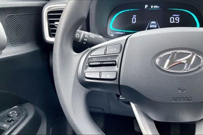 2025 Hyundai Venue SE