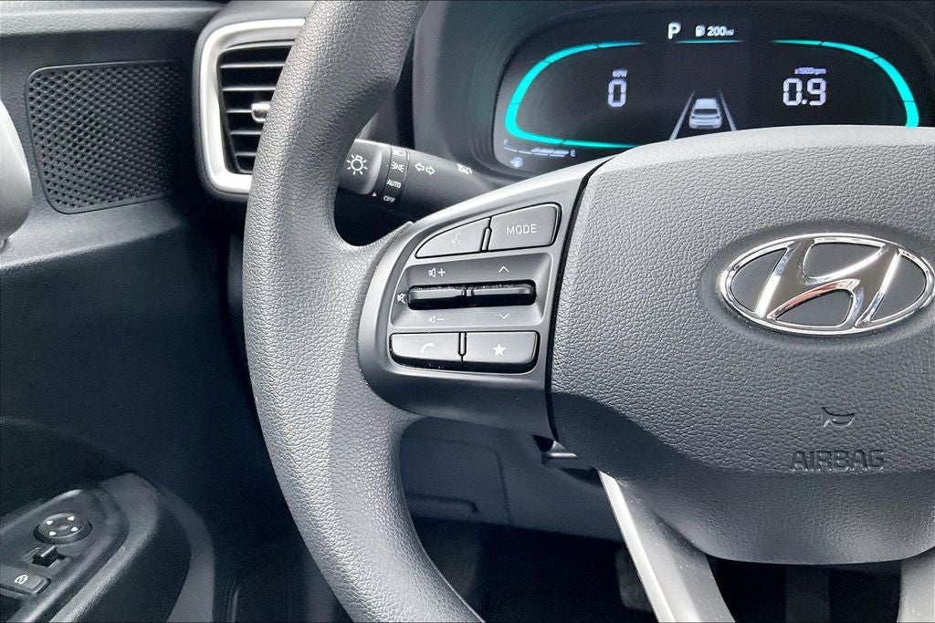 2025 Hyundai Venue SE