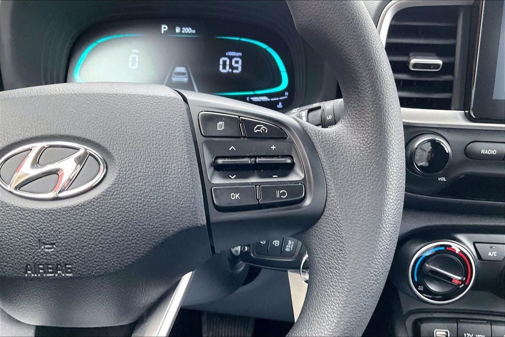 2025 Hyundai Venue SE