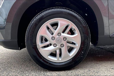 2025 Hyundai Venue SE