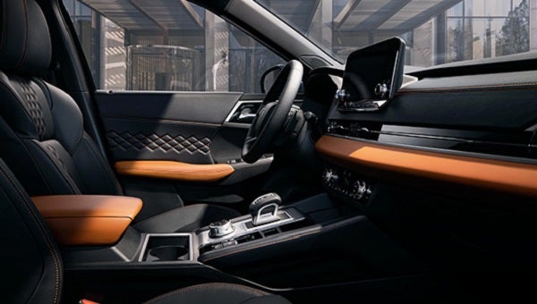 2023 Outlander Interior | Five Star Mitsubishi - Altoona in Altoona PA